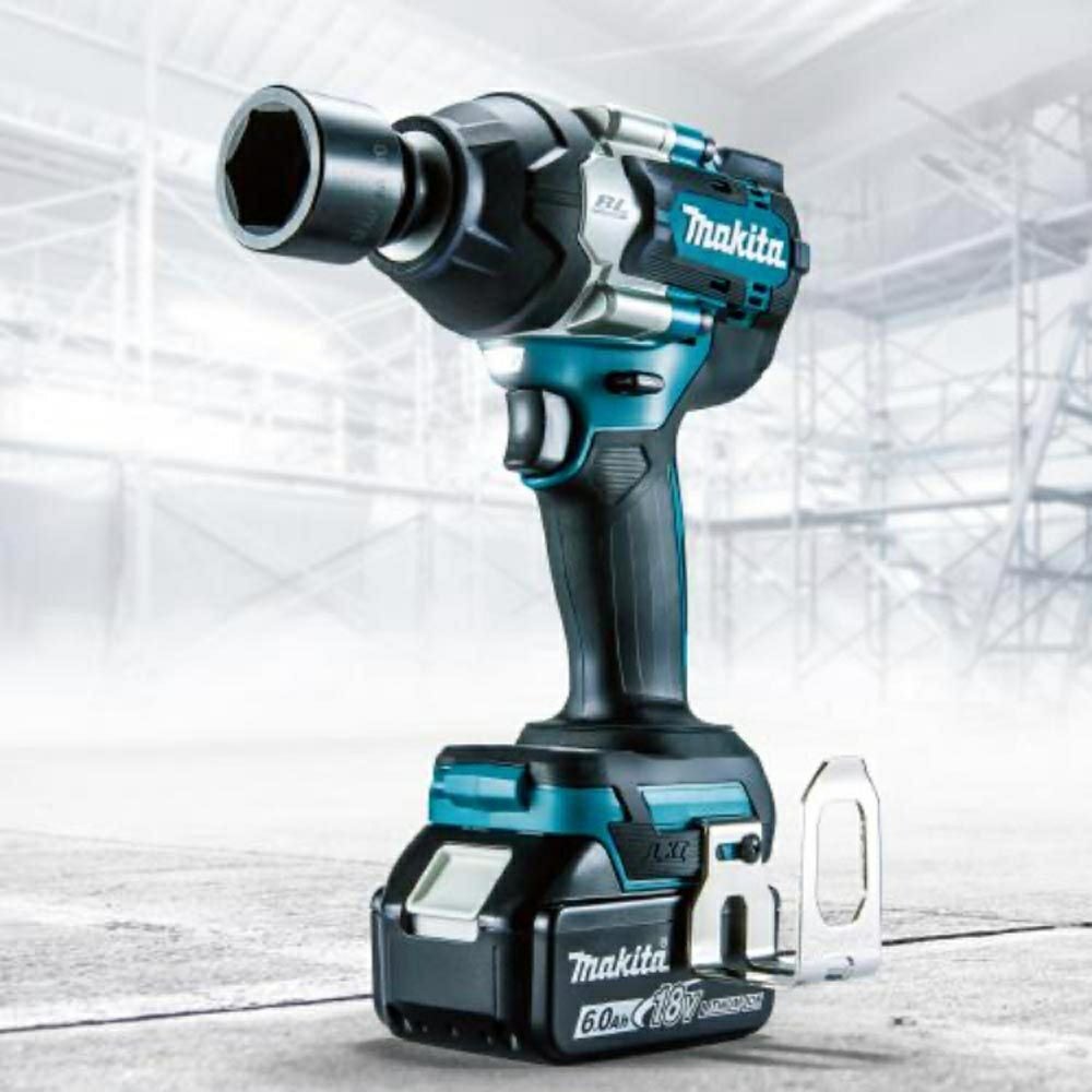 未使用 マキタ 18V TW700DZ 充電式インパクトレンチ TW700D 本体のみ マキタ（makita） 18V 充電式インパクトレンチ TW700DZ（本体のみ