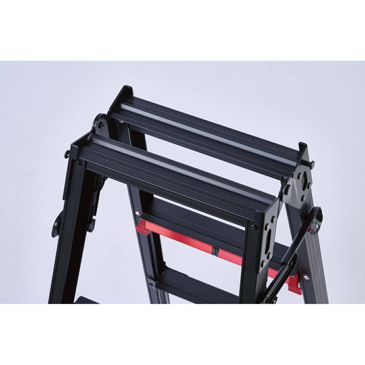 長谷川工業 RYRB はしご兼用伸縮脚立 シャガマンブラック | 道具屋